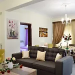 Aristea's 1st Floor דירה