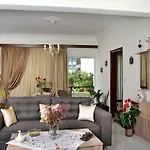 דירה Aristea's 1st Floor חאניה