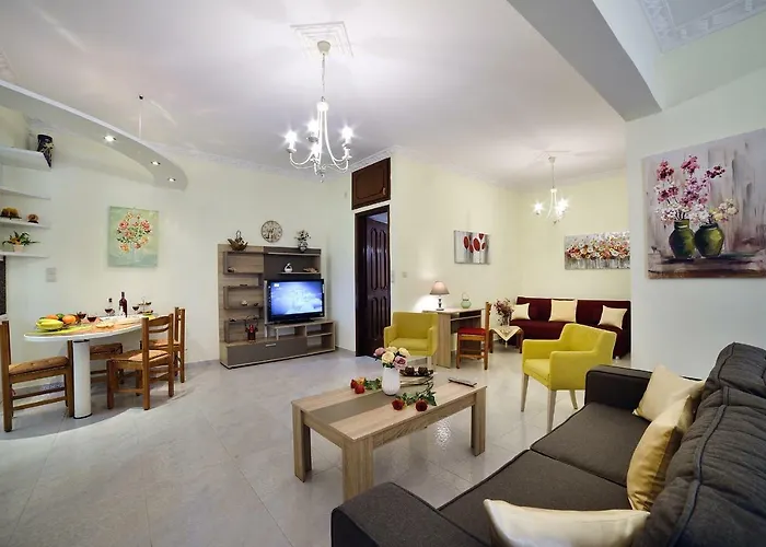 Aristea's 1st Floor Апартаменты *